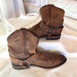 Frye Wyatt Harness boots